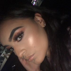 Meet your Posher, Samantha